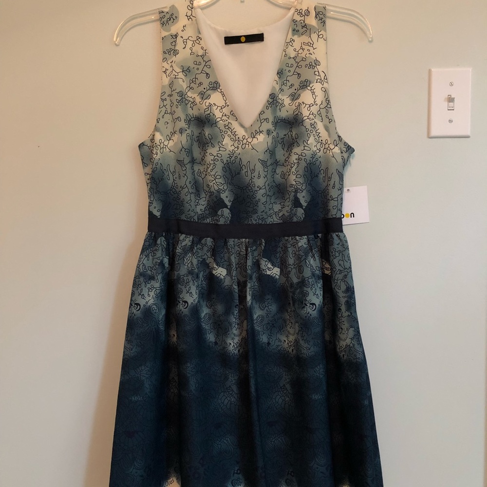 Sleeveless cocktail dress